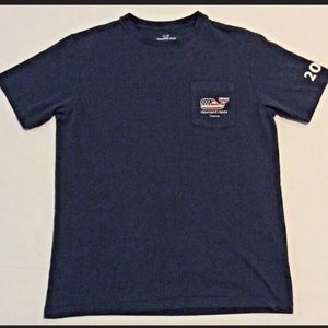Vineyard Vines  Boston T-shirt size M